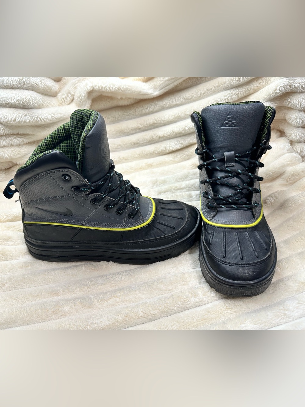 Nike ACG Men's Black and Grey Waterproof Duck Boot with Lime Accent